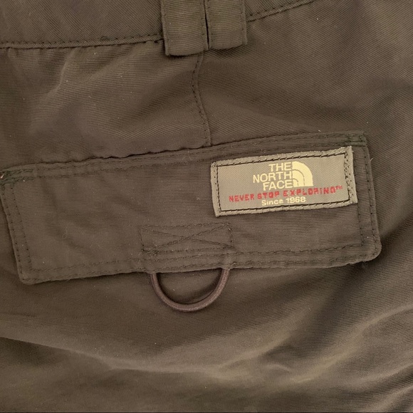 The North Face hiking shorts 🌄 - Picture 2 of 3
